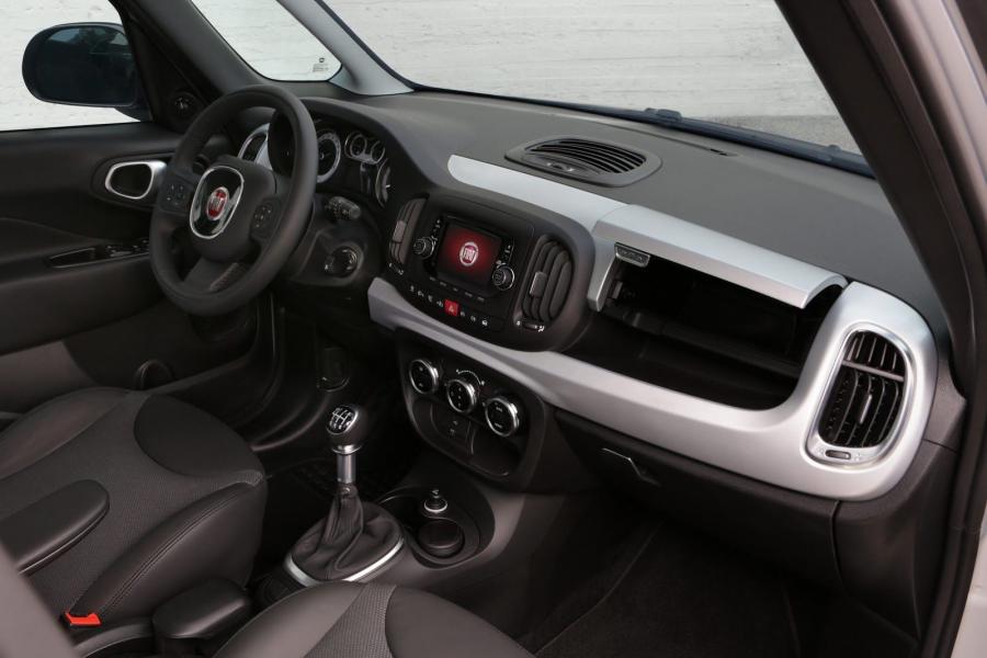  Fiat 500L Beats Edition 2014 года  (фото 36 из 86)